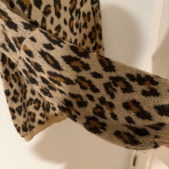 Amuse Society Leopard Print Sweater - Size XS - Picture 2 of 4